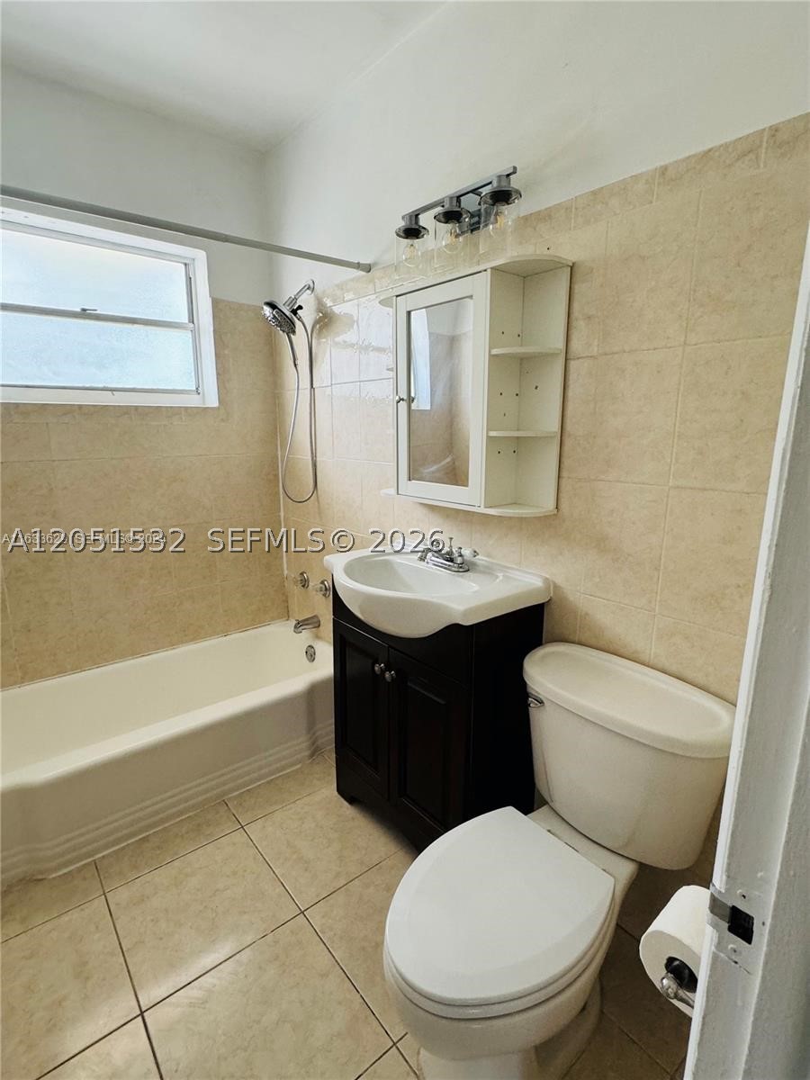 HERITAGE OF SANS SOUCI - Residential Lease