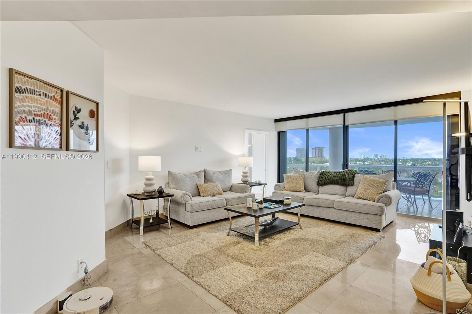 HARBOR TWS AT THE WATERWA - Residential