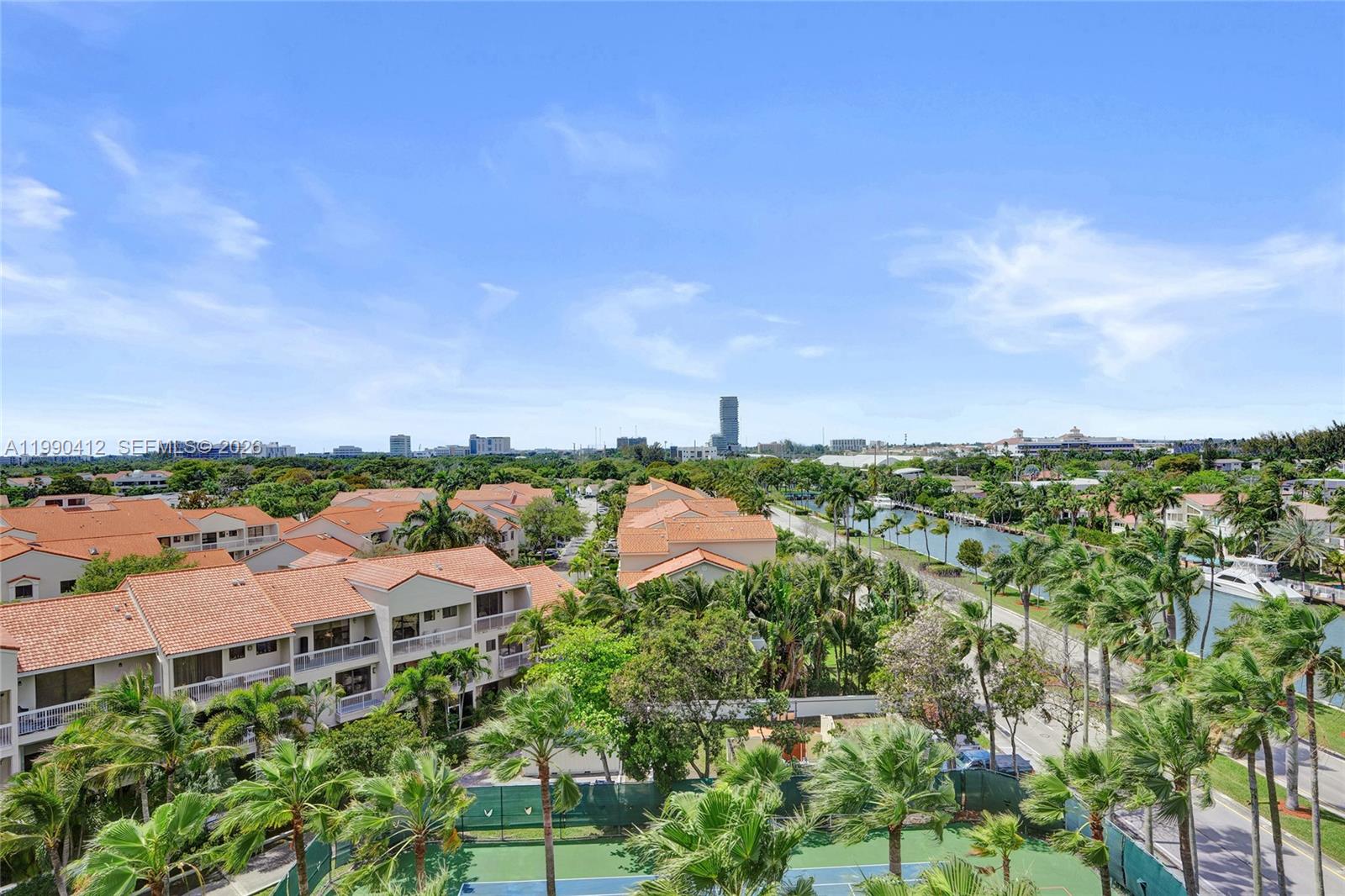 HARBOR TWS AT THE WATERWA - Residential