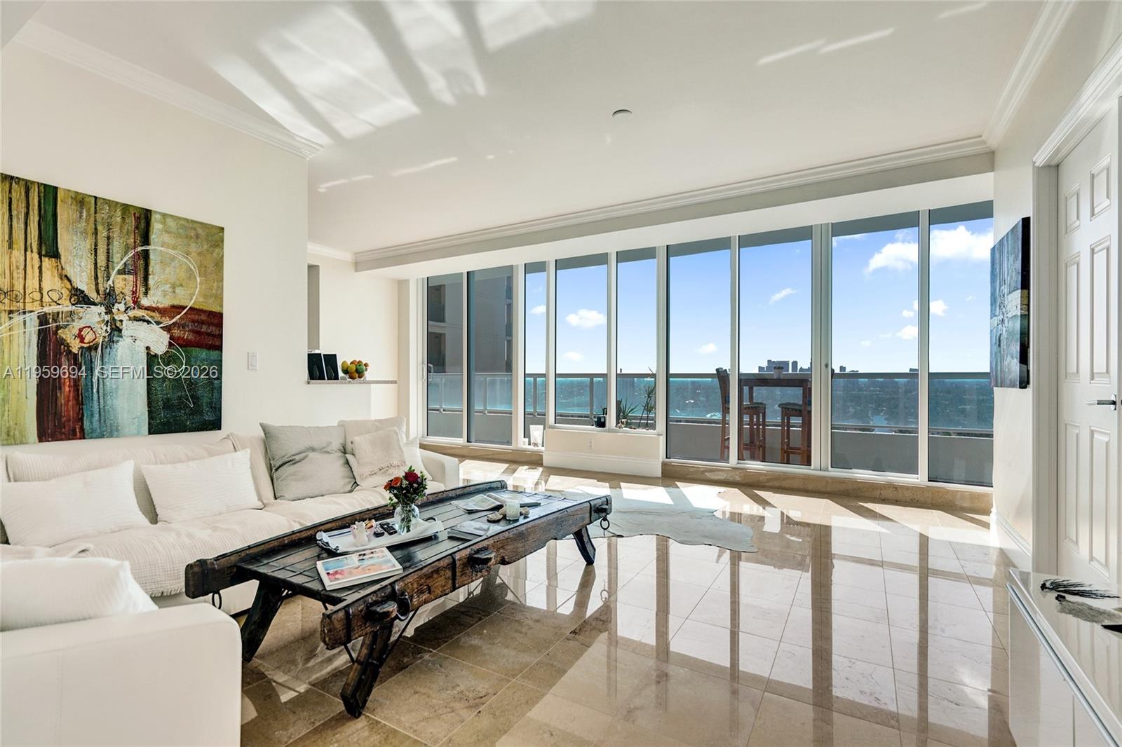 CASTILLO GRAND RESIDENCES - Residential