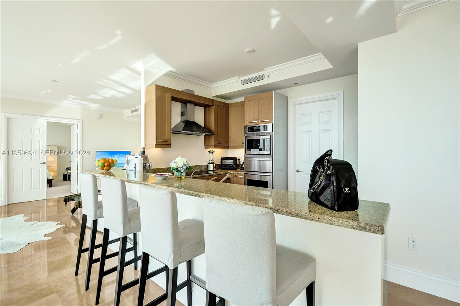 CASTILLO GRAND RESIDENCES - Residential