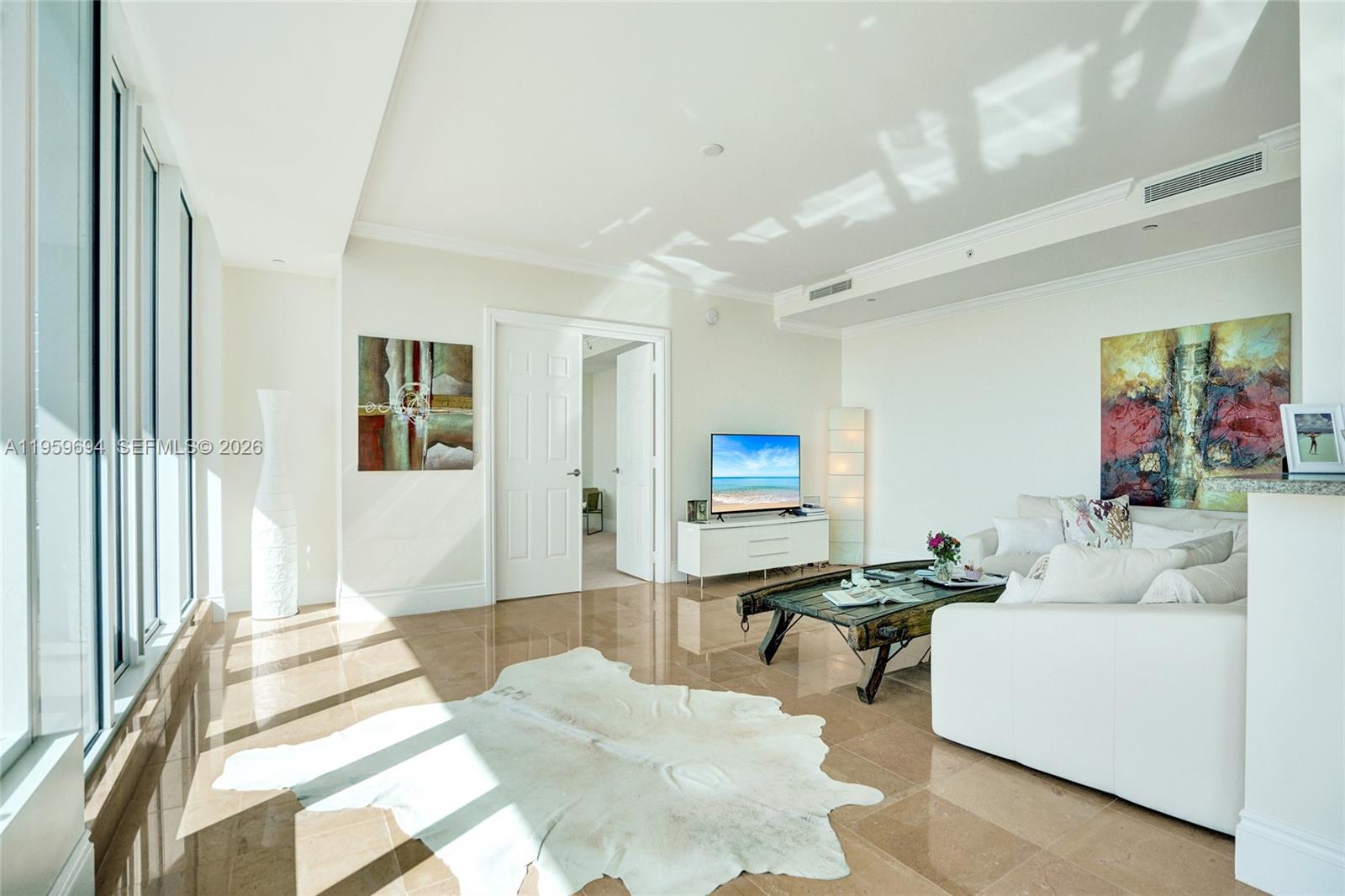 CASTILLO GRAND RESIDENCES - Residential
