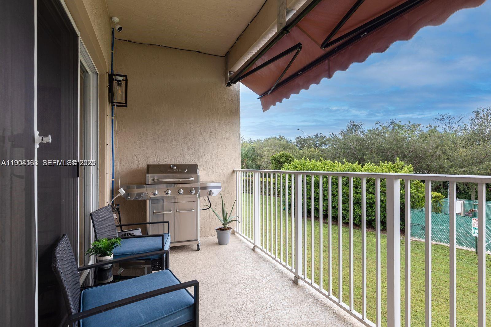 BANYAN BAY CONDO - Residential
