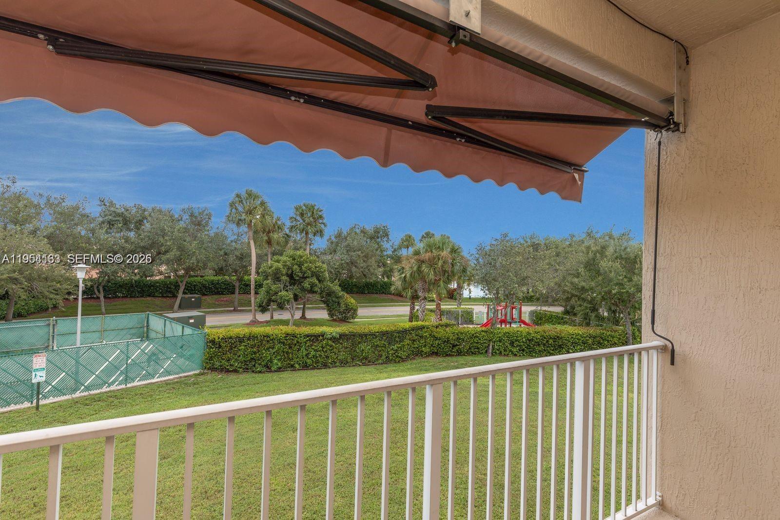 BANYAN BAY CONDO - Residential
