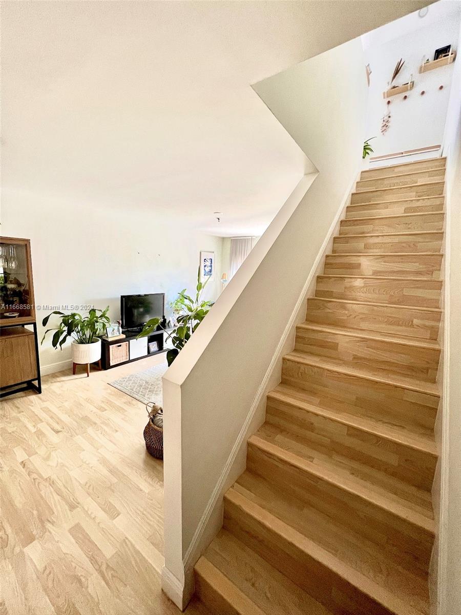 BRICKELL ROADS TOWNHOUSE - Residential Lease