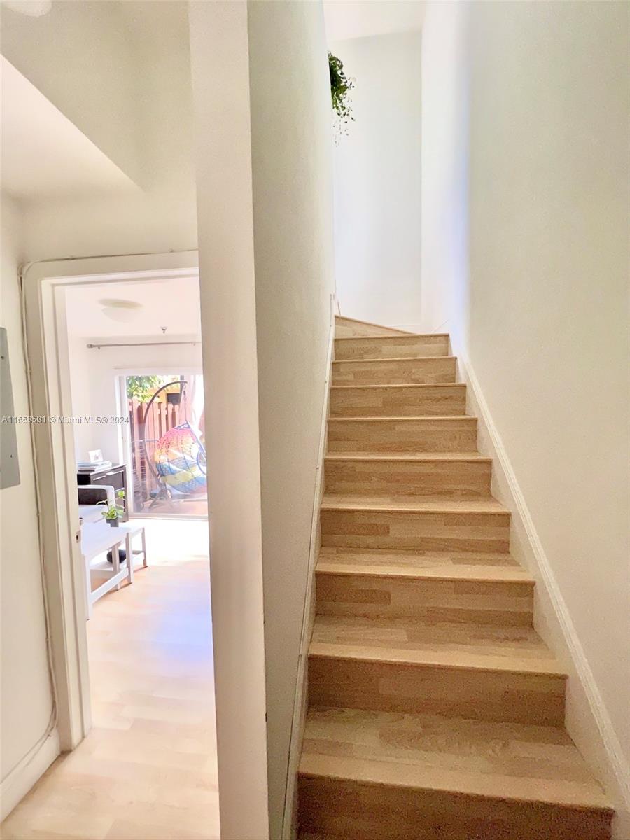 BRICKELL ROADS TOWNHOUSE - Residential Lease