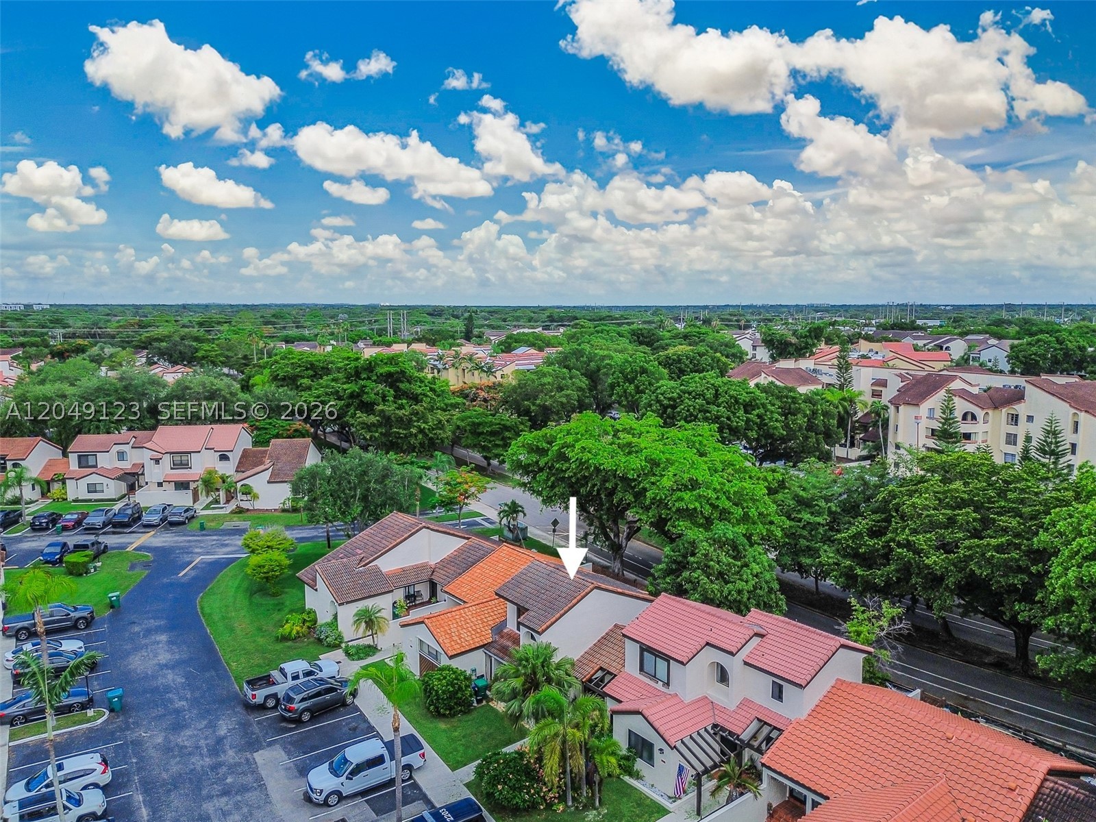 KENLAND COURT - Residential