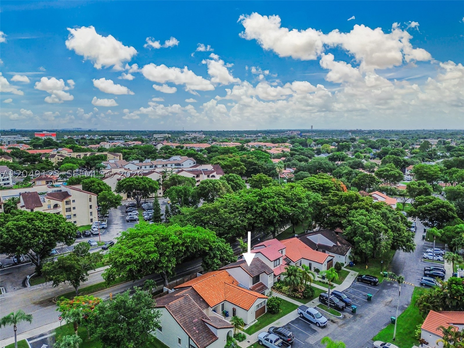 KENLAND COURT - Residential