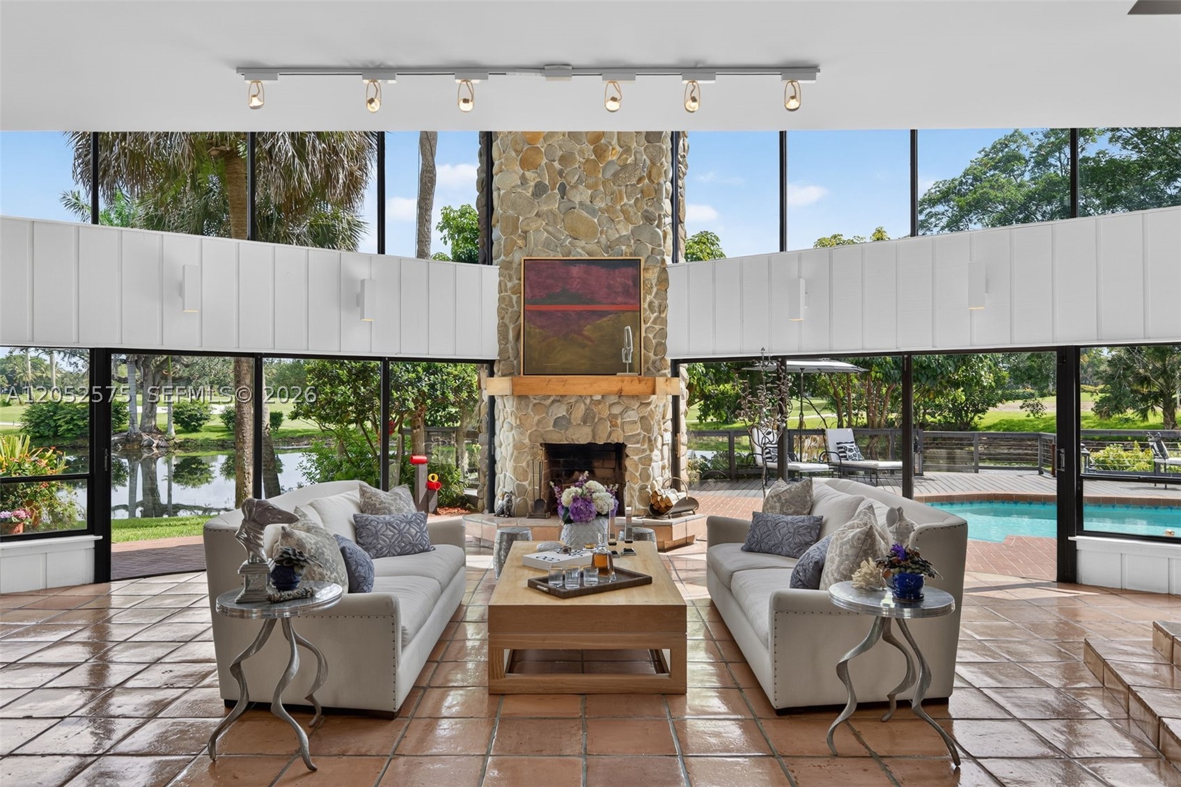 JACARANDA COUNTRY CLUB WE - Residential