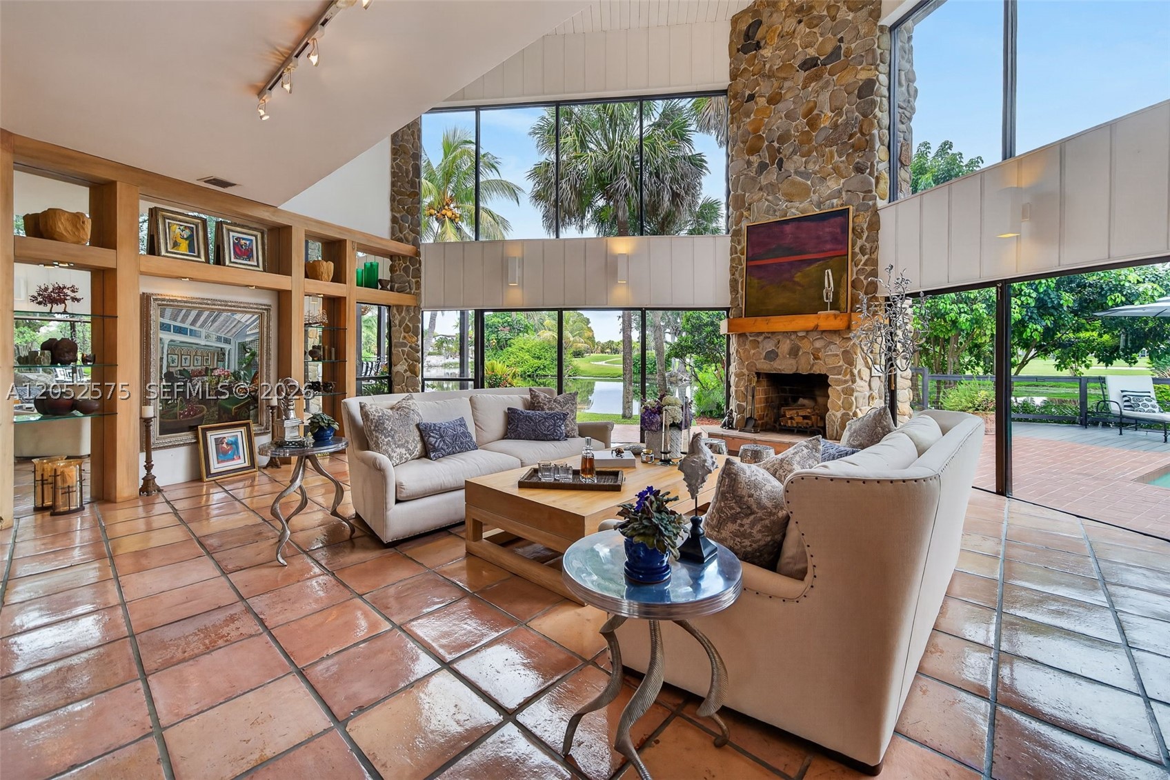 JACARANDA COUNTRY CLUB WE - Residential