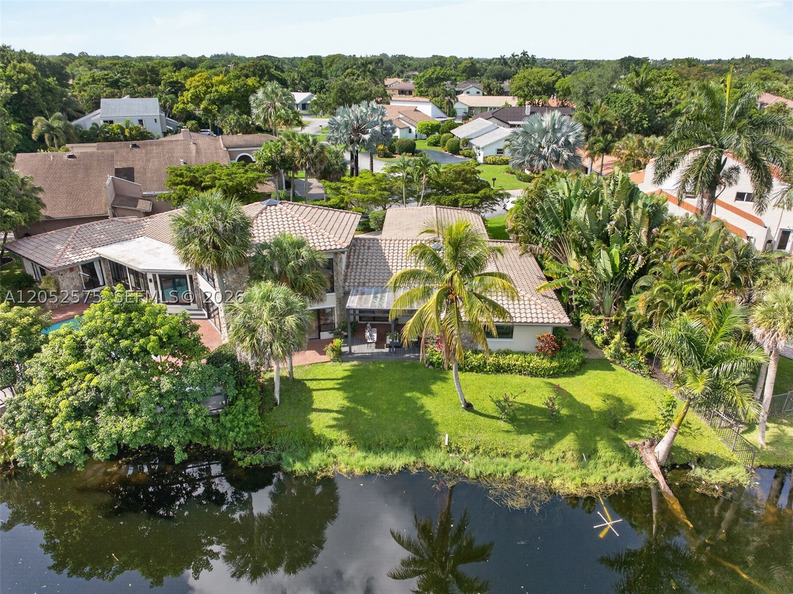 JACARANDA COUNTRY CLUB WE - Residential
