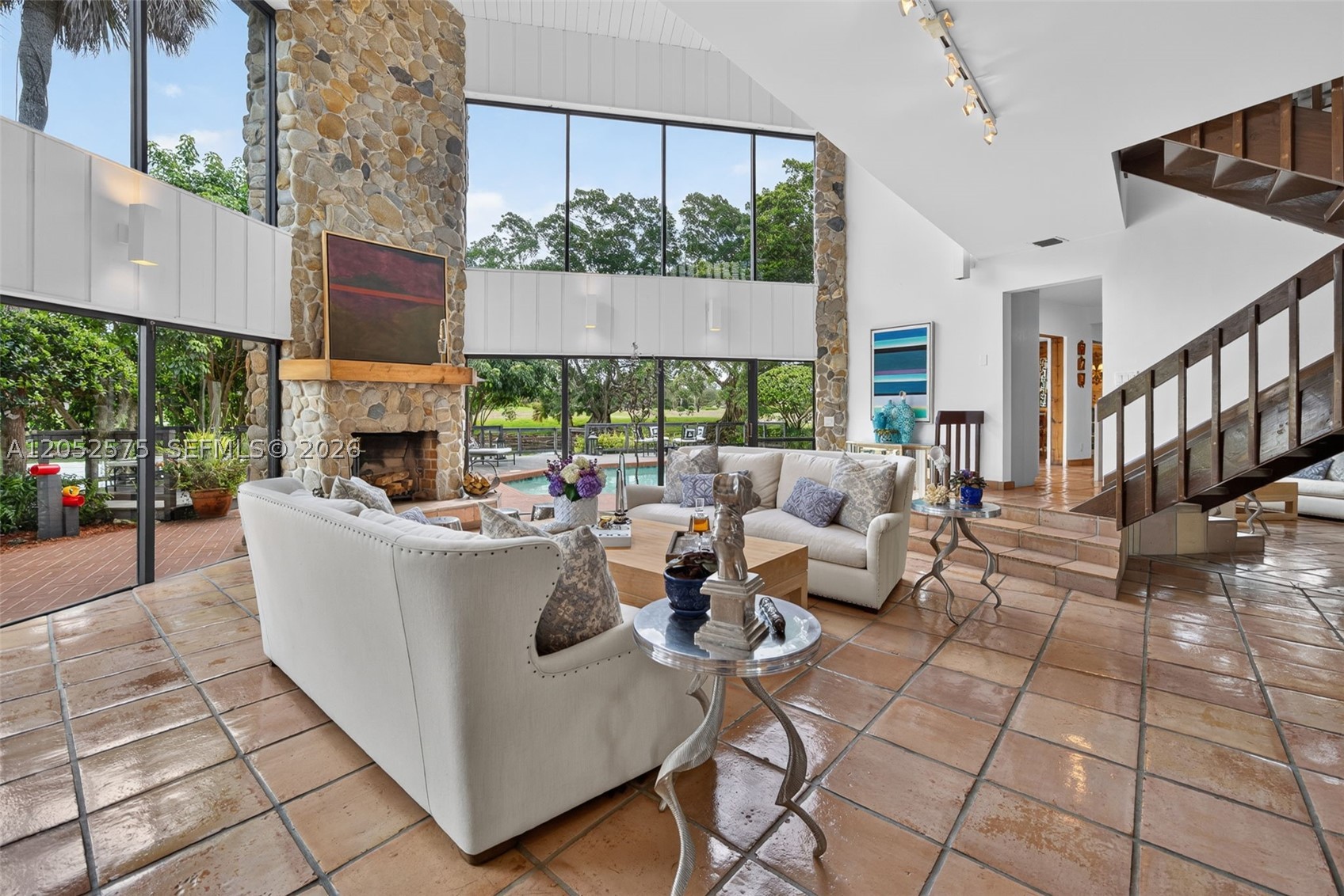JACARANDA COUNTRY CLUB WE - Residential
