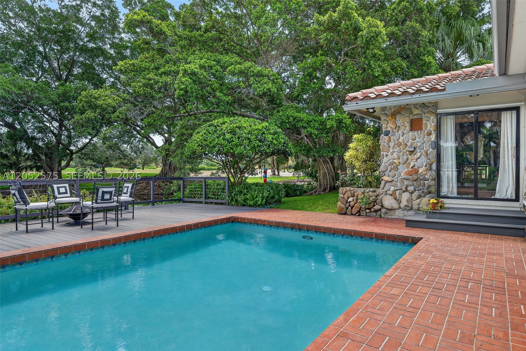 JACARANDA COUNTRY CLUB WE - Residential