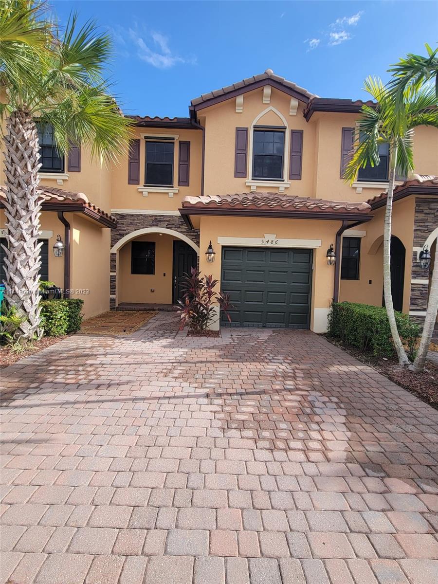 CELEBRATION POINTE - Residential Lease