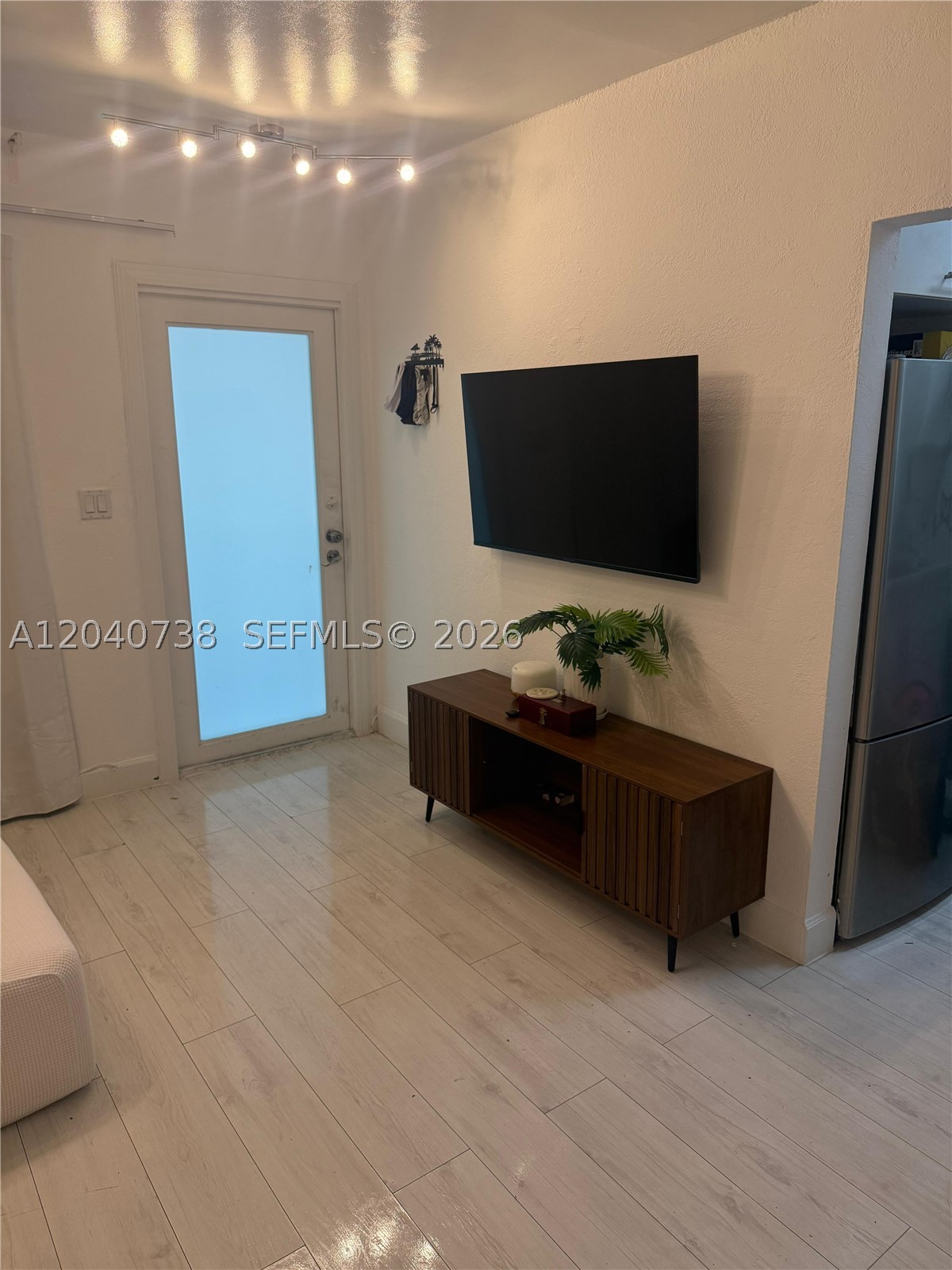 344 MERIDIAN AVE CONDO - Residential
