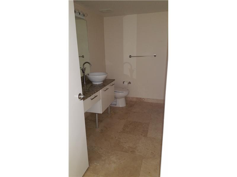 BRICKELL ON THE RIVER S T - Residential Lease