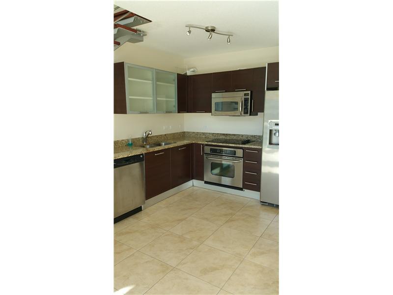 BRICKELL ON THE RIVER S T - Residential Lease