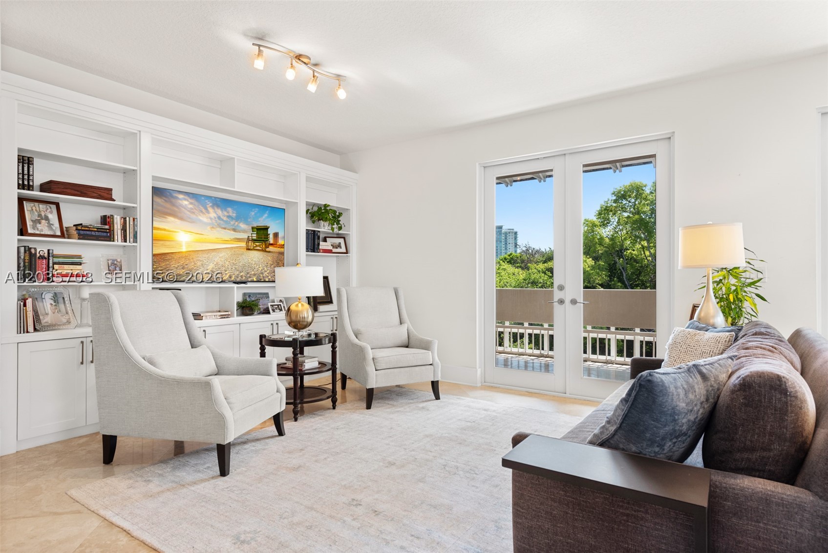 GROVE GARDEN RESIDENCES C - Residential Lease