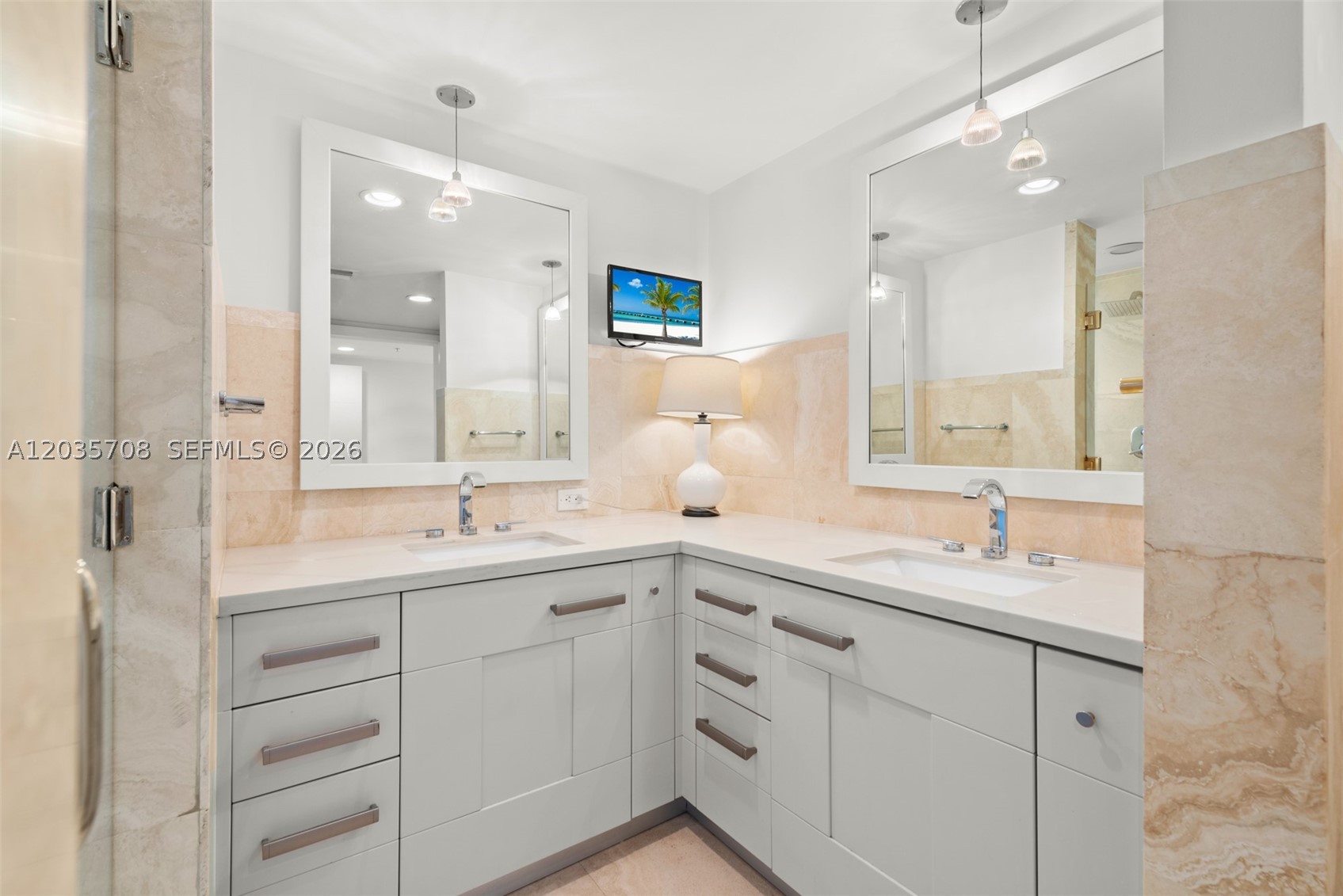 GROVE GARDEN RESIDENCES C - Residential Lease