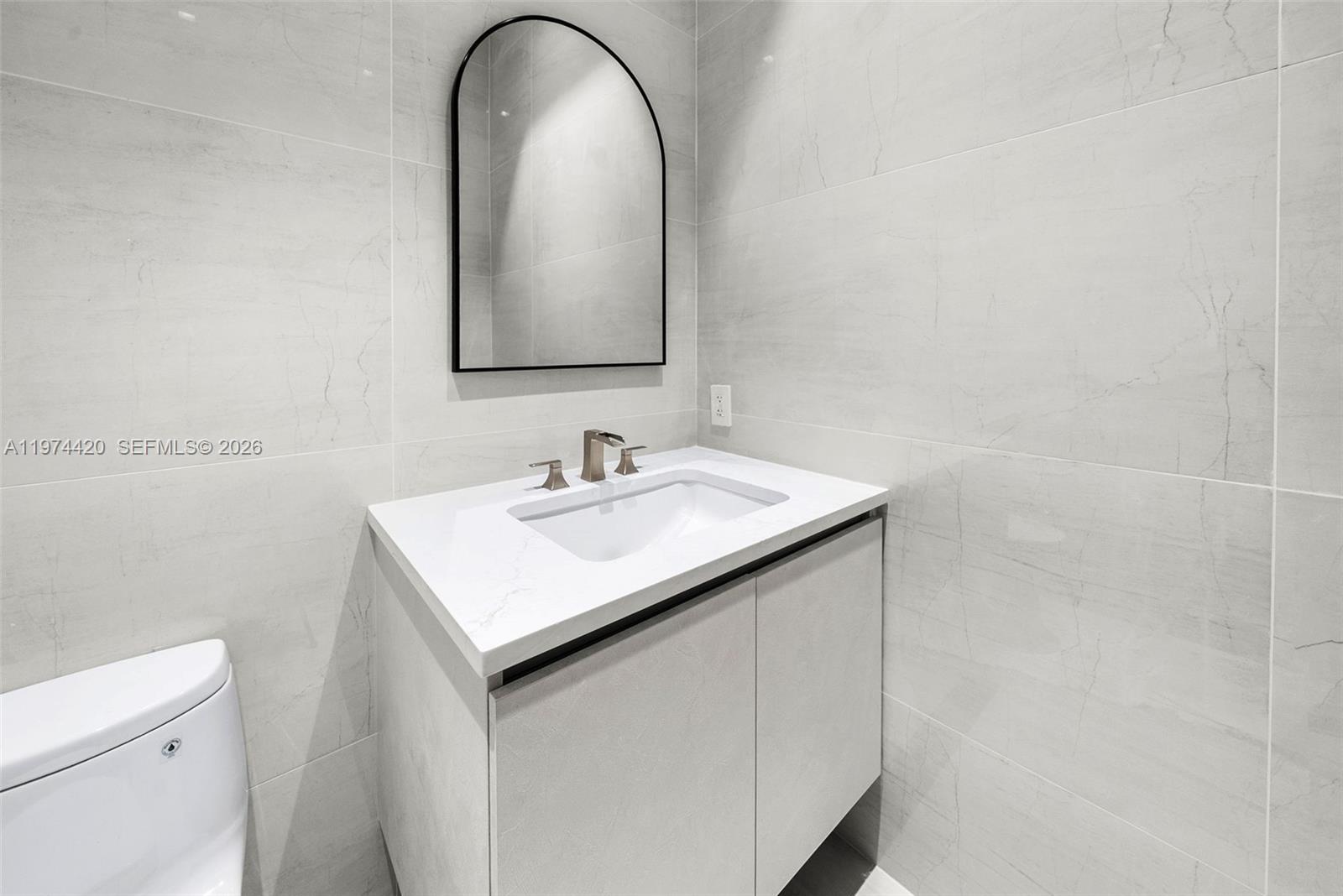 246 NE 6TH AVENUE CONDO - Residential