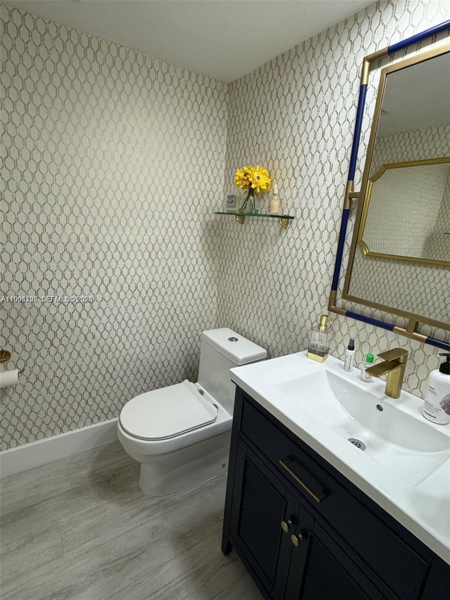PARKER PLAZA CONDO ESTATE - Residential
