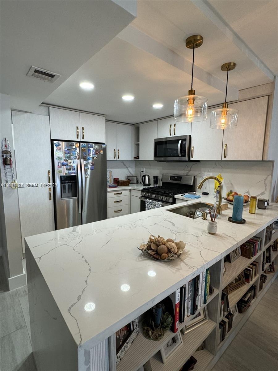 PARKER PLAZA CONDO ESTATE - Residential