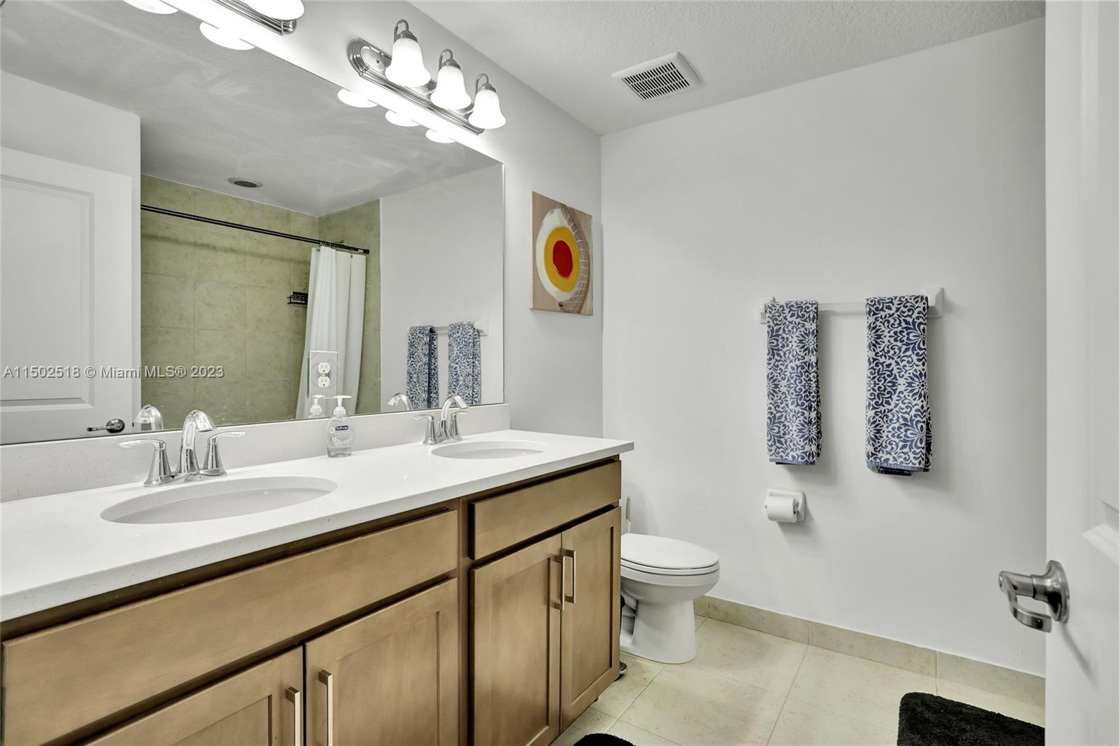 RESIDENCES AT PALM AIRE - Residential Lease