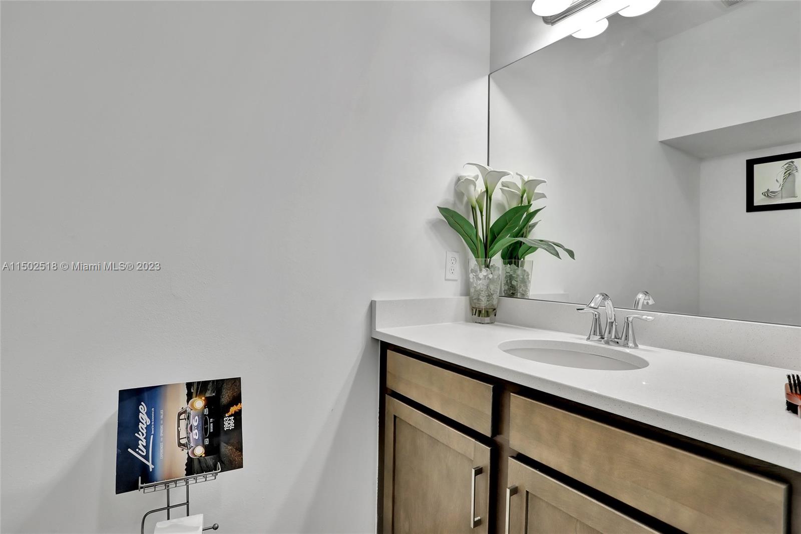 RESIDENCES AT PALM AIRE - Residential Lease