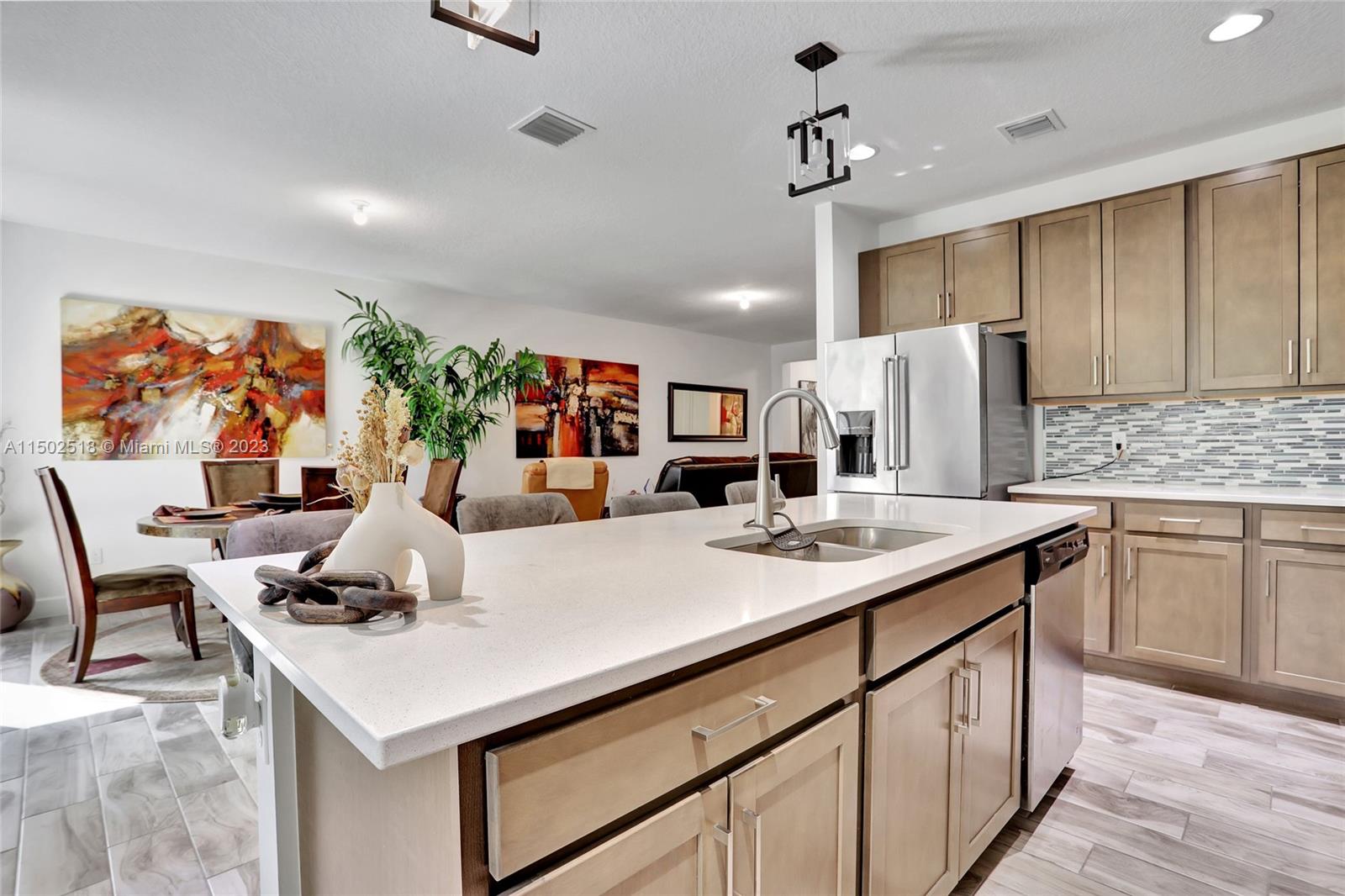 RESIDENCES AT PALM AIRE - Residential Lease