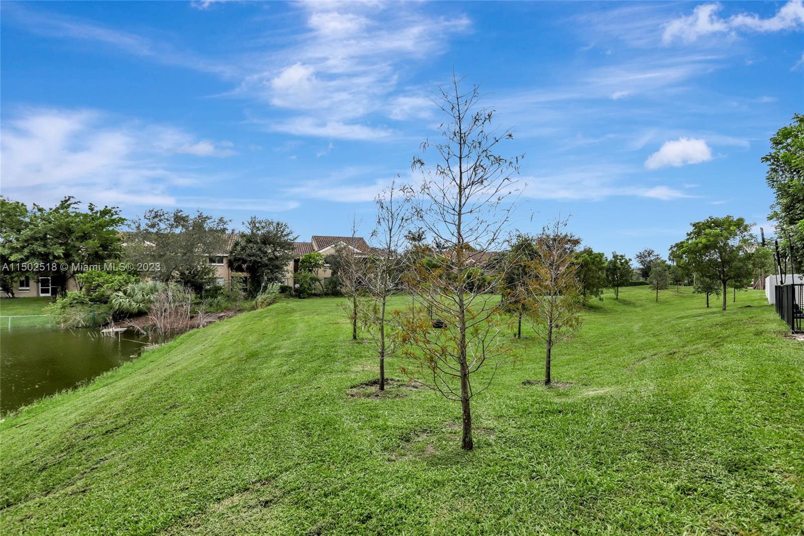 RESIDENCES AT PALM AIRE - Residential Lease