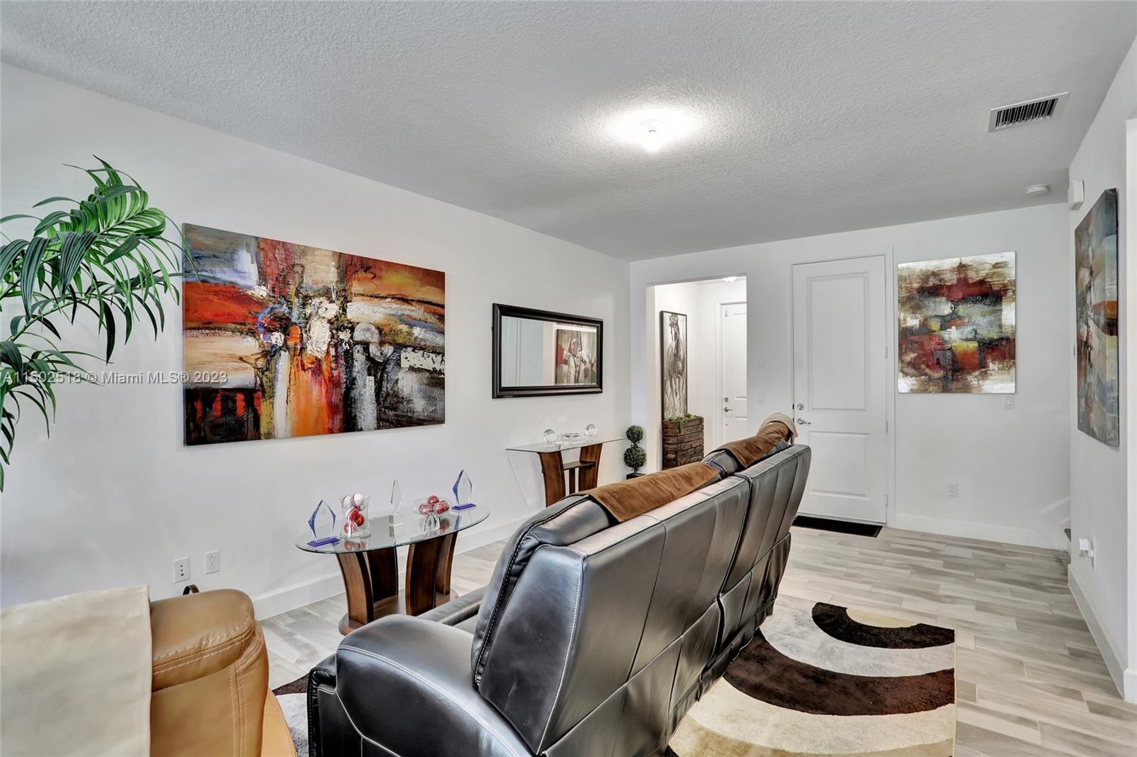 RESIDENCES AT PALM AIRE - Residential Lease