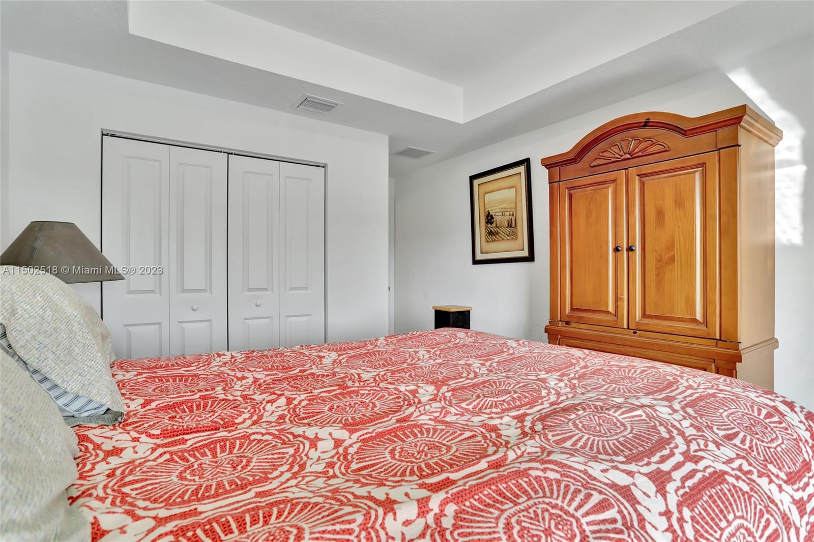 RESIDENCES AT PALM AIRE - Residential Lease