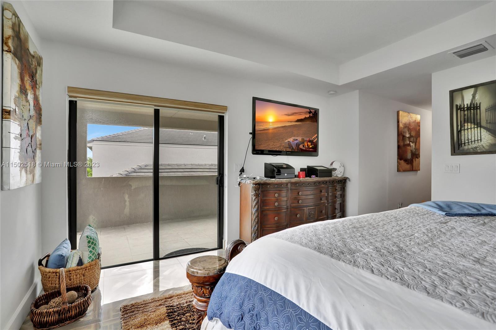 RESIDENCES AT PALM AIRE - Residential Lease