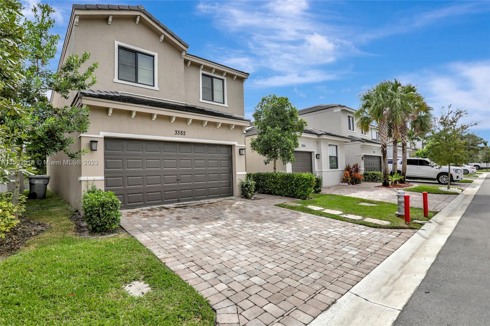 RESIDENCES AT PALM AIRE - Residential Lease