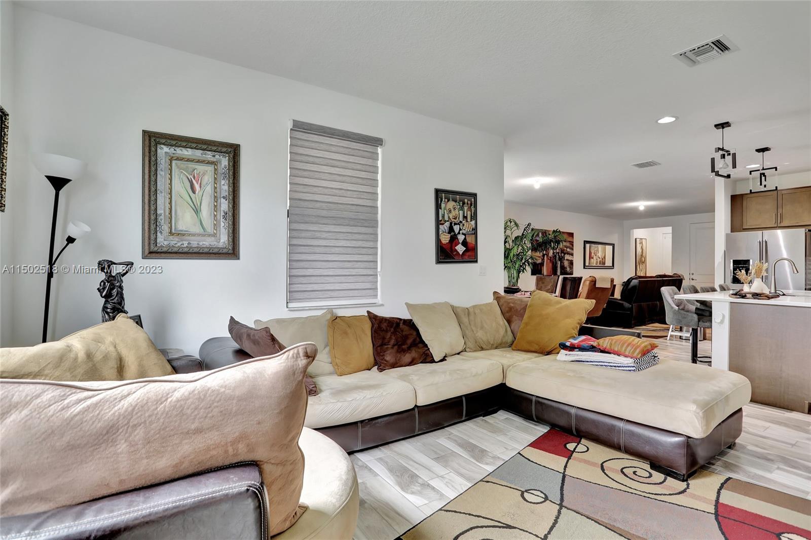 RESIDENCES AT PALM AIRE - Residential Lease