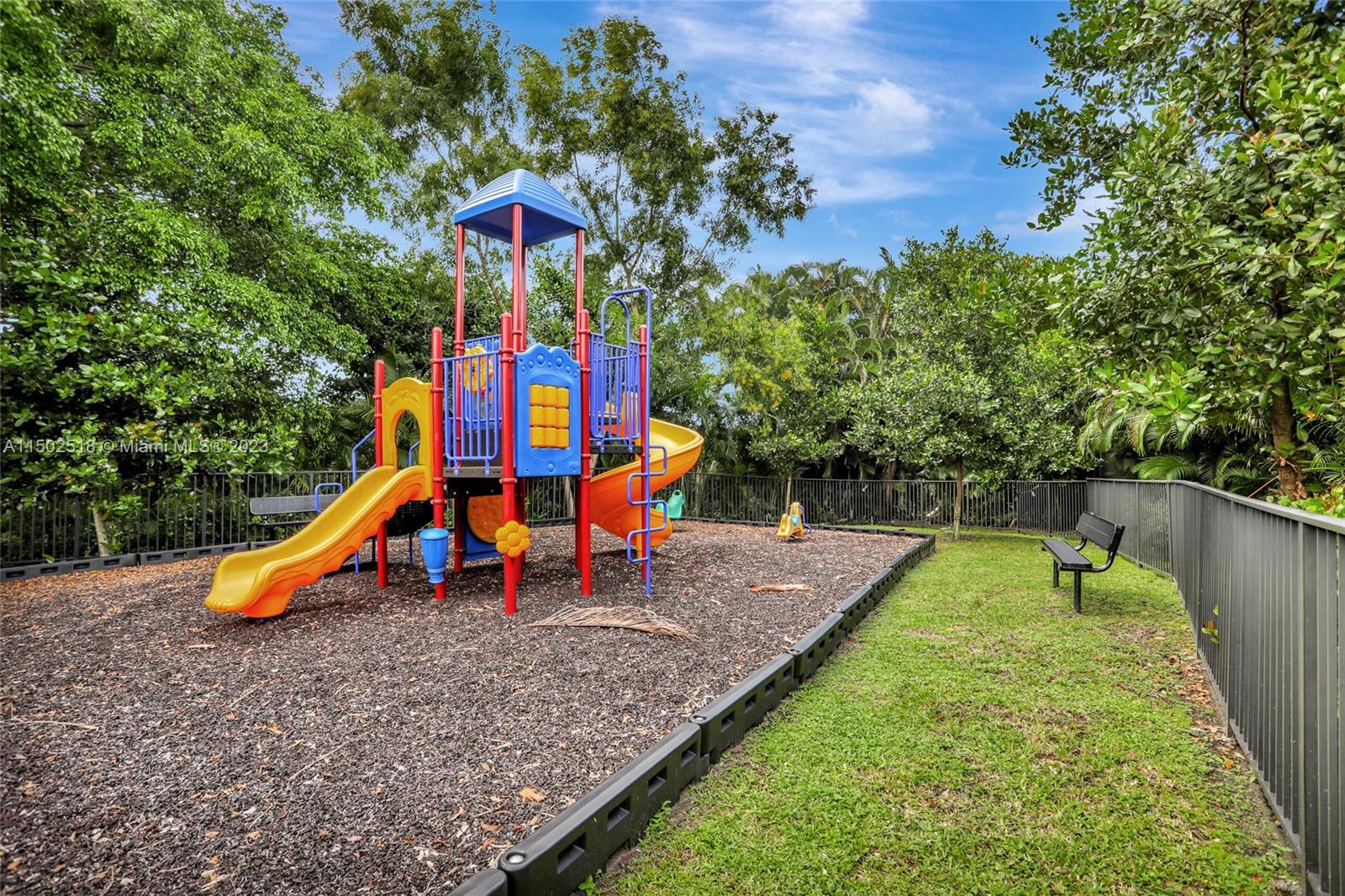 RESIDENCES AT PALM AIRE - Residential Lease