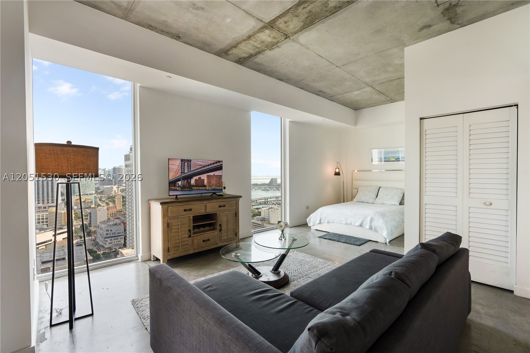 CENTRO CONDO - Residential Lease