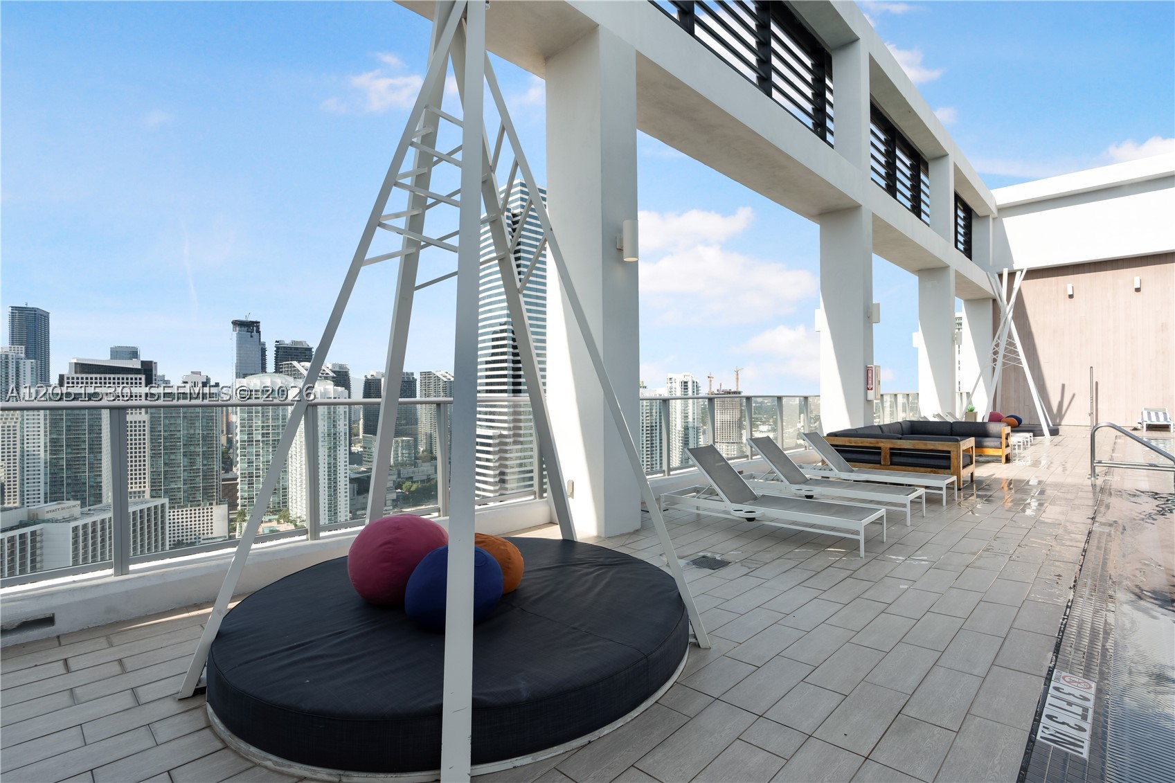 CENTRO CONDO - Residential Lease