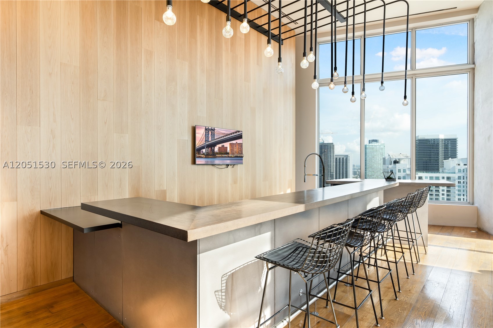 CENTRO CONDO - Residential Lease
