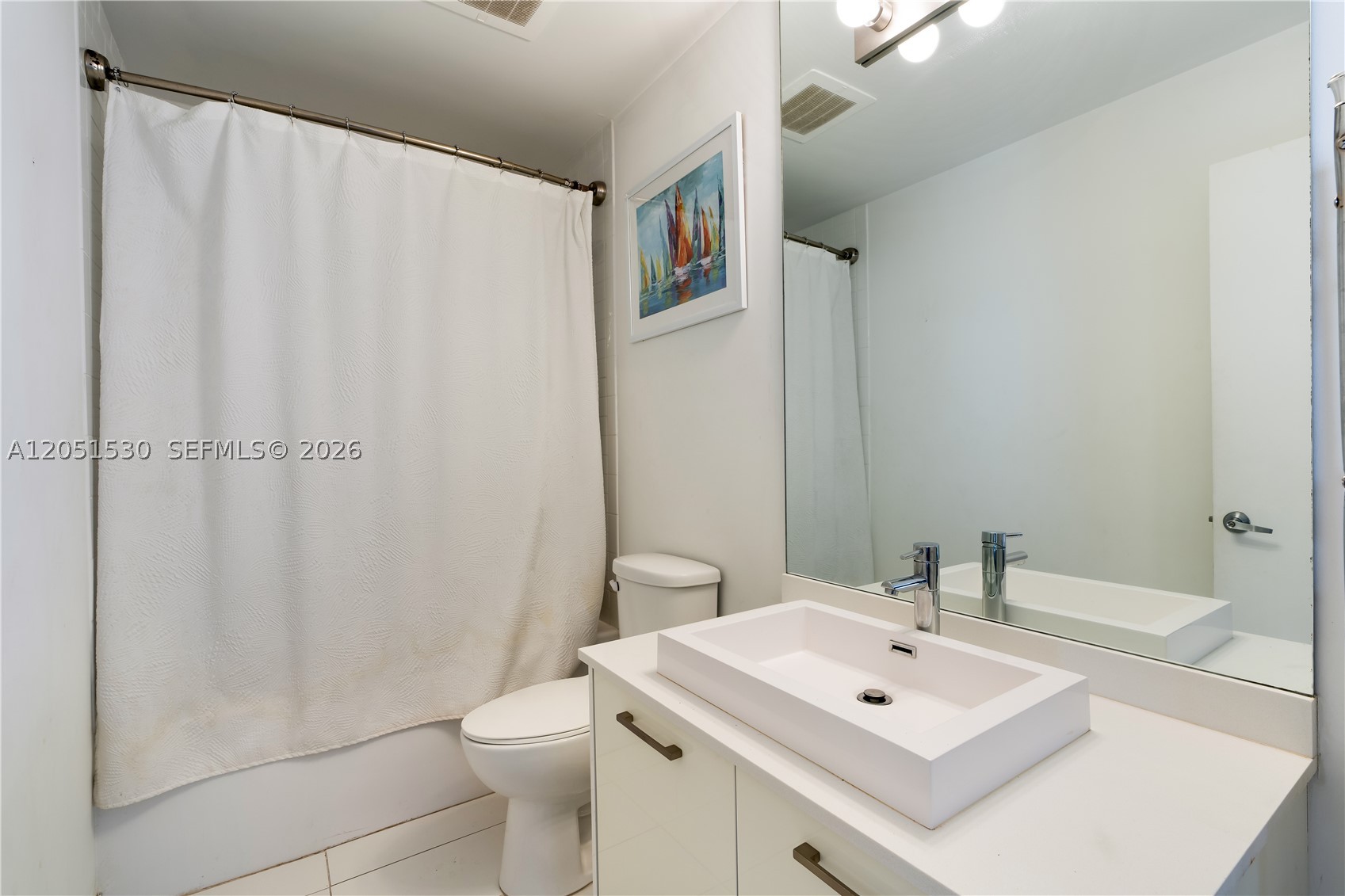 CENTRO CONDO - Residential Lease