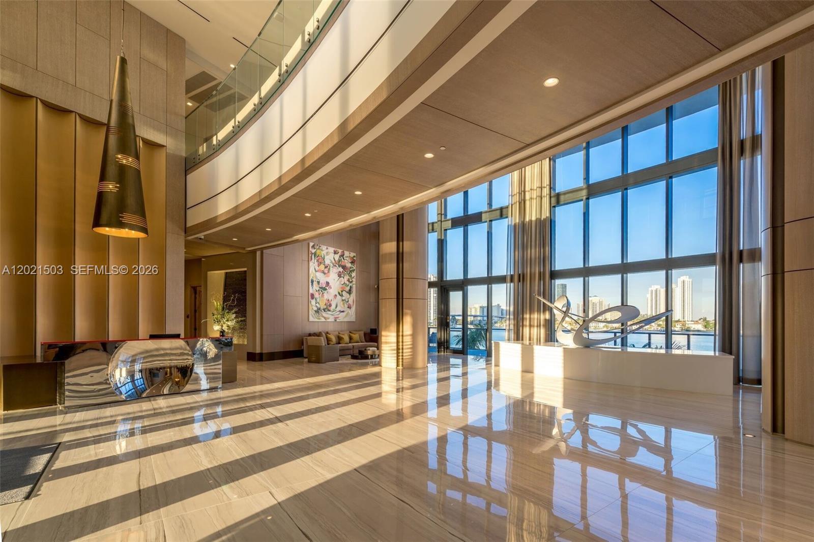PRIVE CONDO - Residential