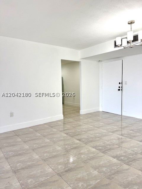 WINSTON TOWERS 600 CONDO - Residential Lease