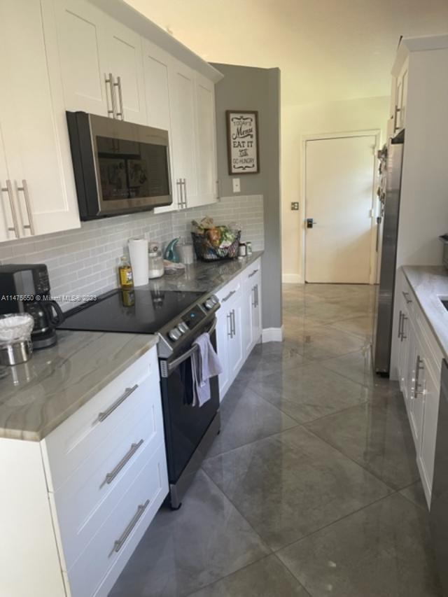RAINBOW LAKES I - Residential