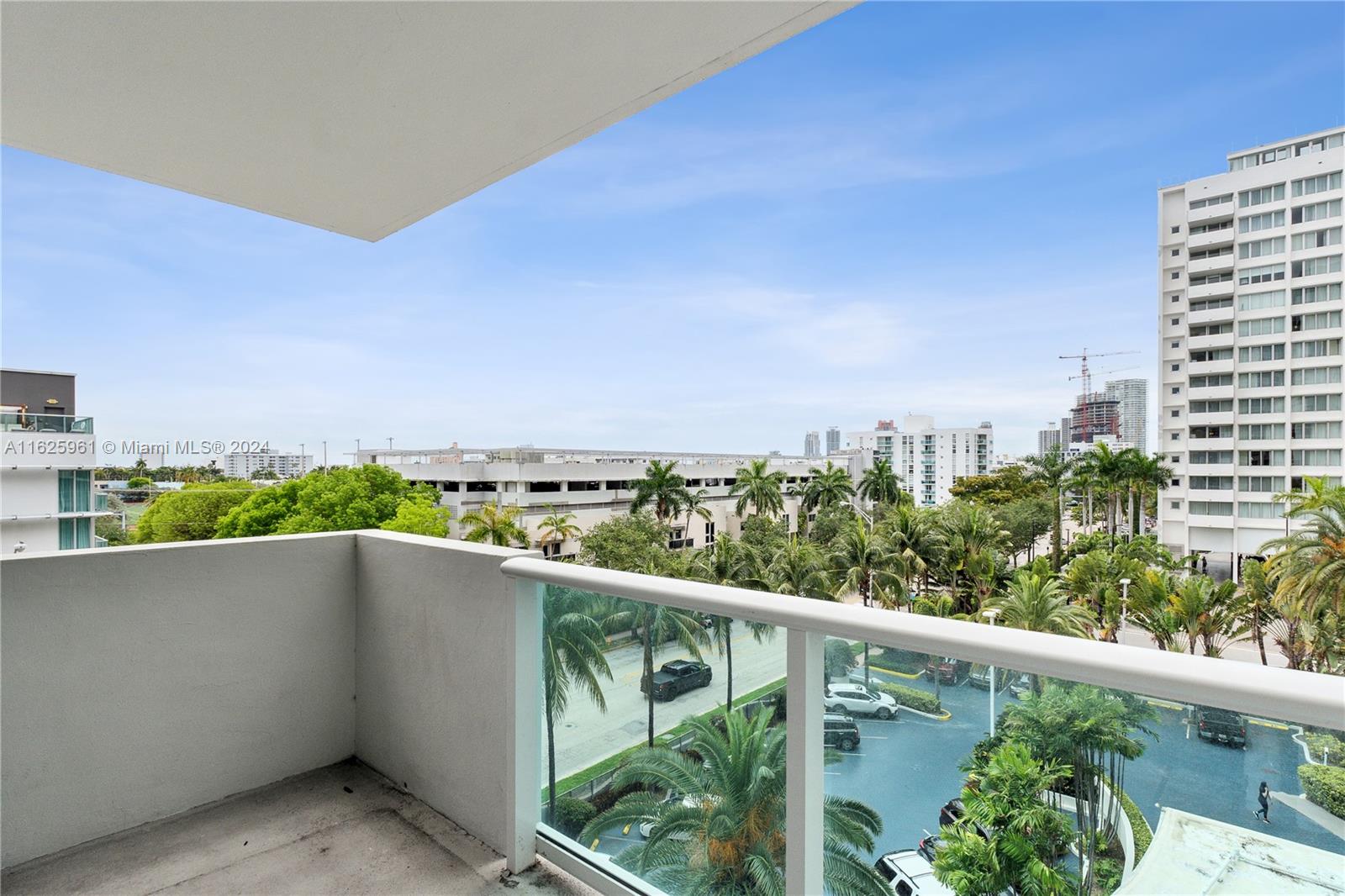 MIRADOR 1200 CONDO - Residential