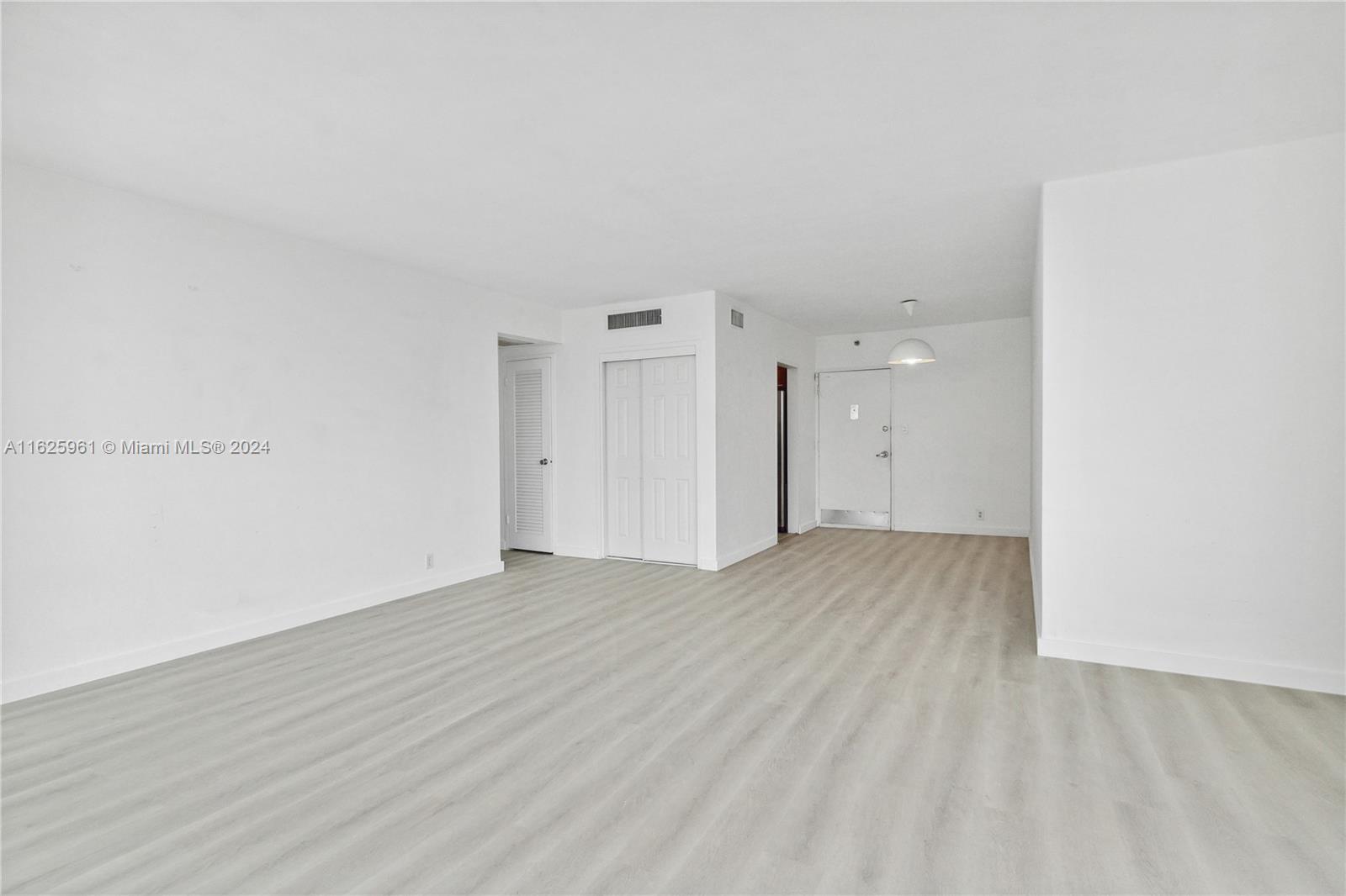 MIRADOR 1200 CONDO - Residential