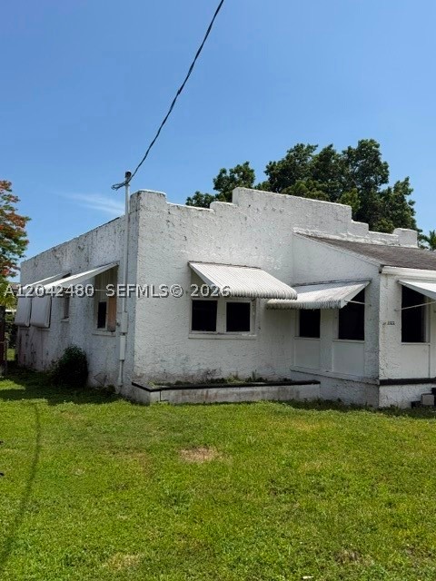 TAMIAMI PINES - Residential