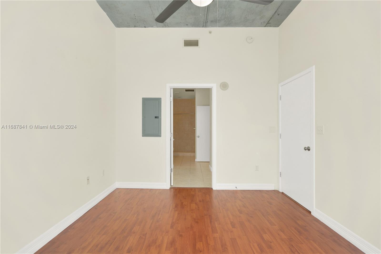 CITE CONDO - Residential Lease