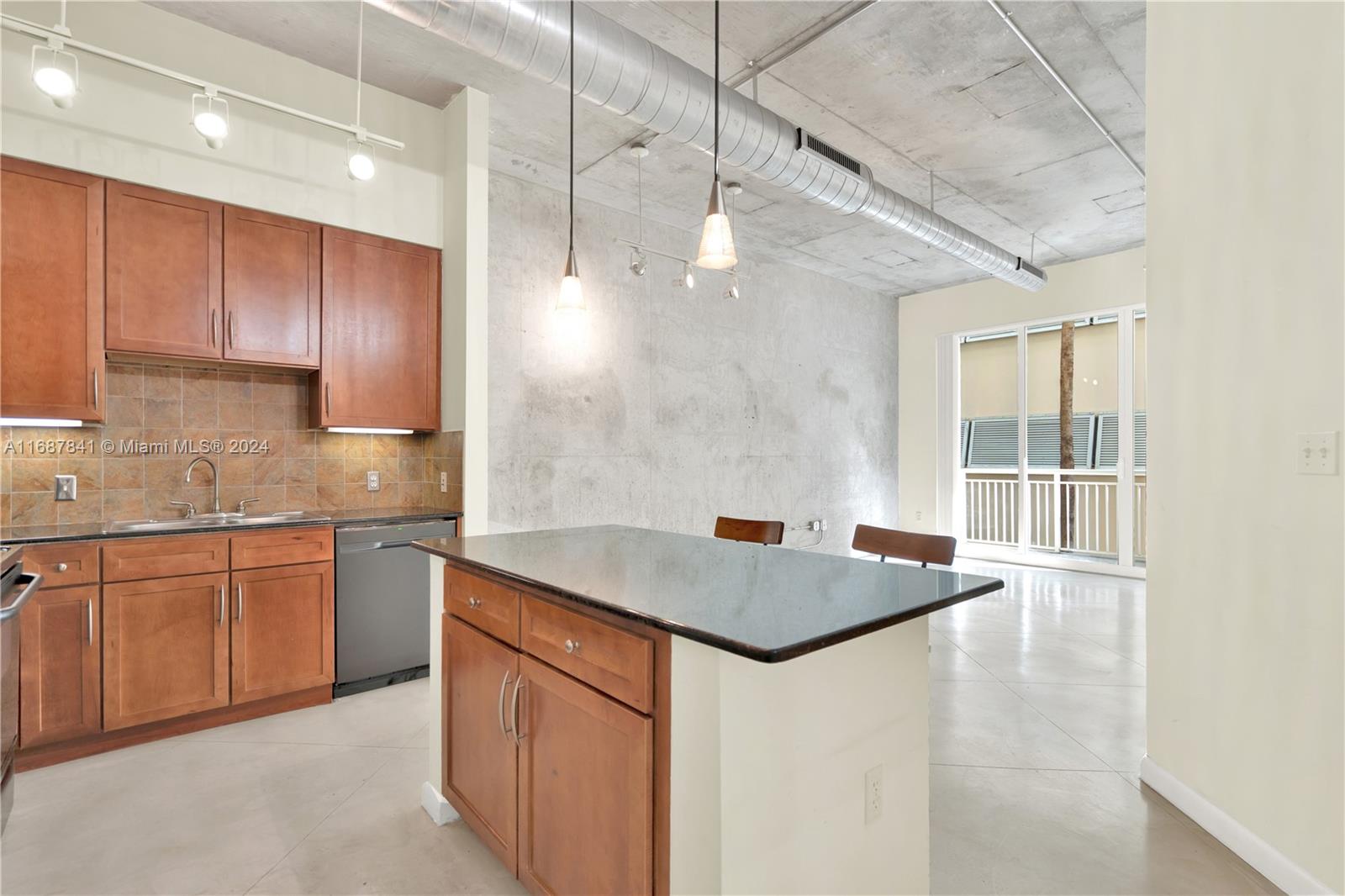 CITE CONDO - Residential Lease
