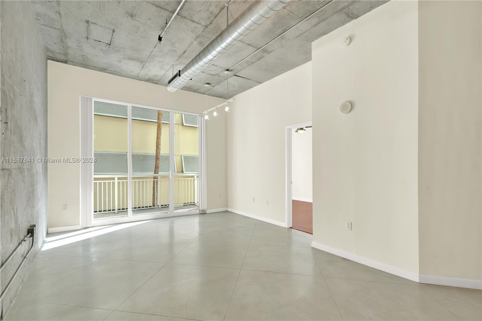CITE CONDO - Residential Lease