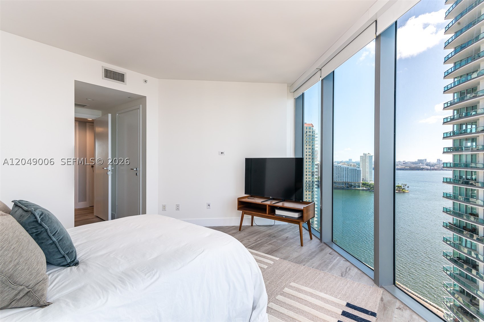 BRICKELLHOUSE CONDO - Residential Lease